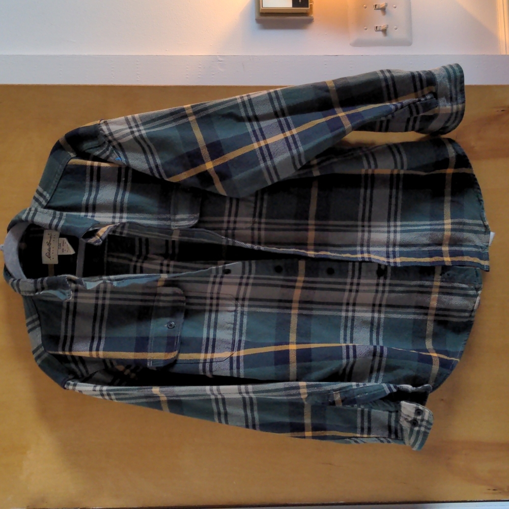 Men's heavy plaid shirt